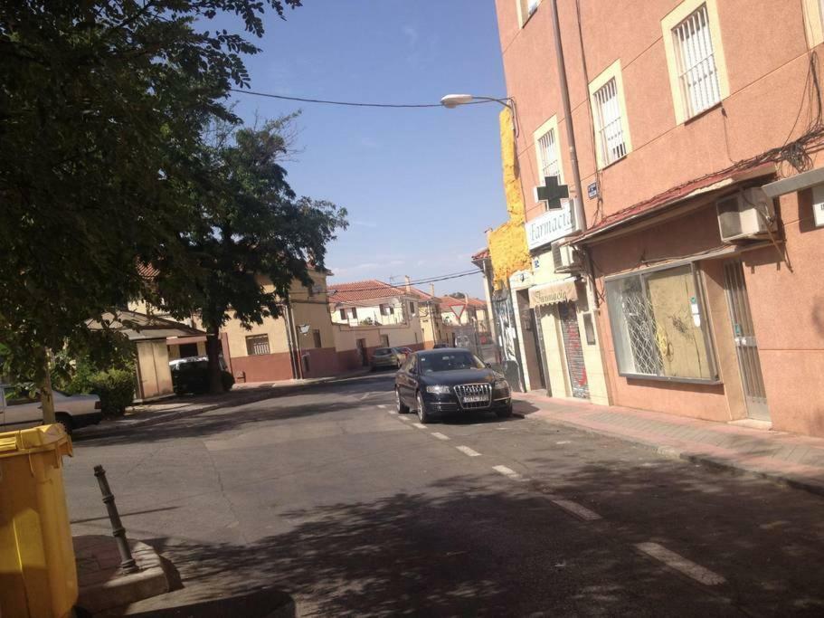 Apartamento Urgel مدريد المظهر الخارجي الصورة