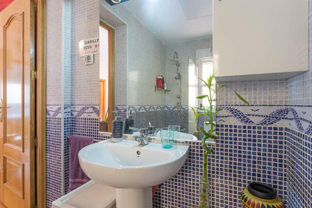 Apartamento Urgel مدريد المظهر الخارجي الصورة