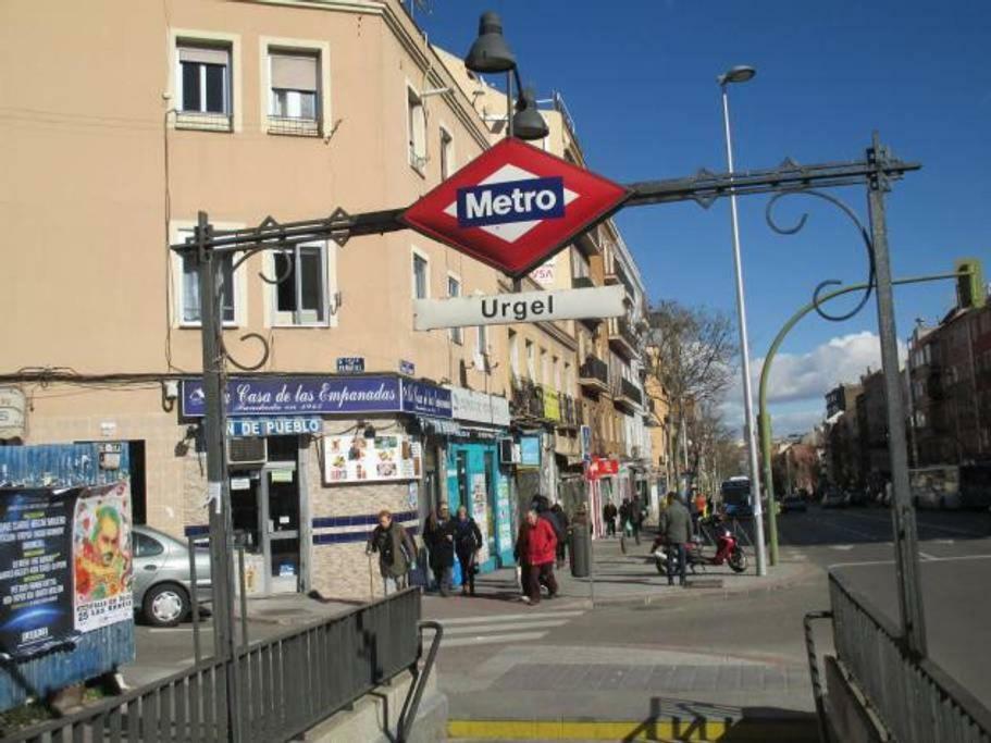Apartamento Urgel مدريد المظهر الخارجي الصورة